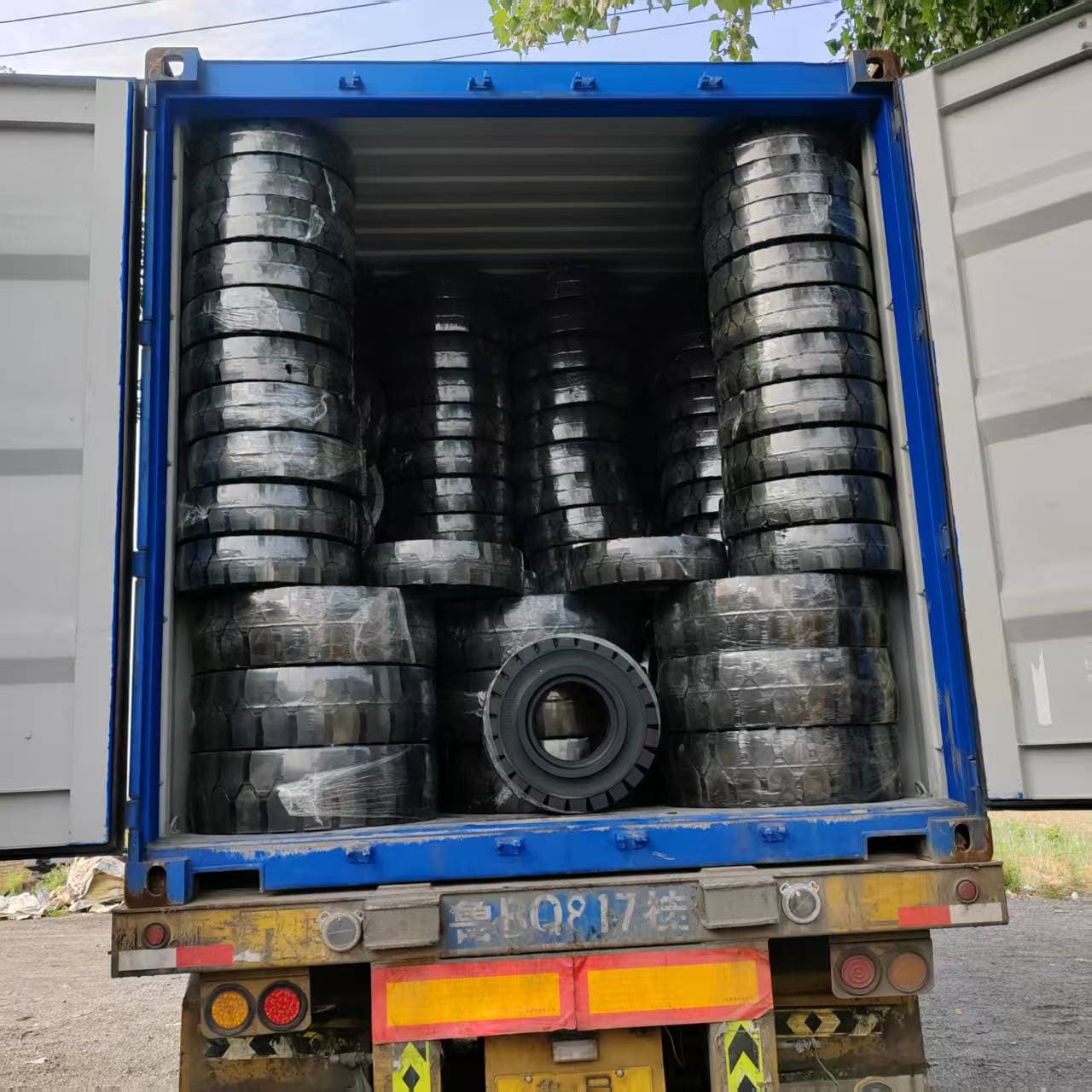PIO forklift tyre from Thailand