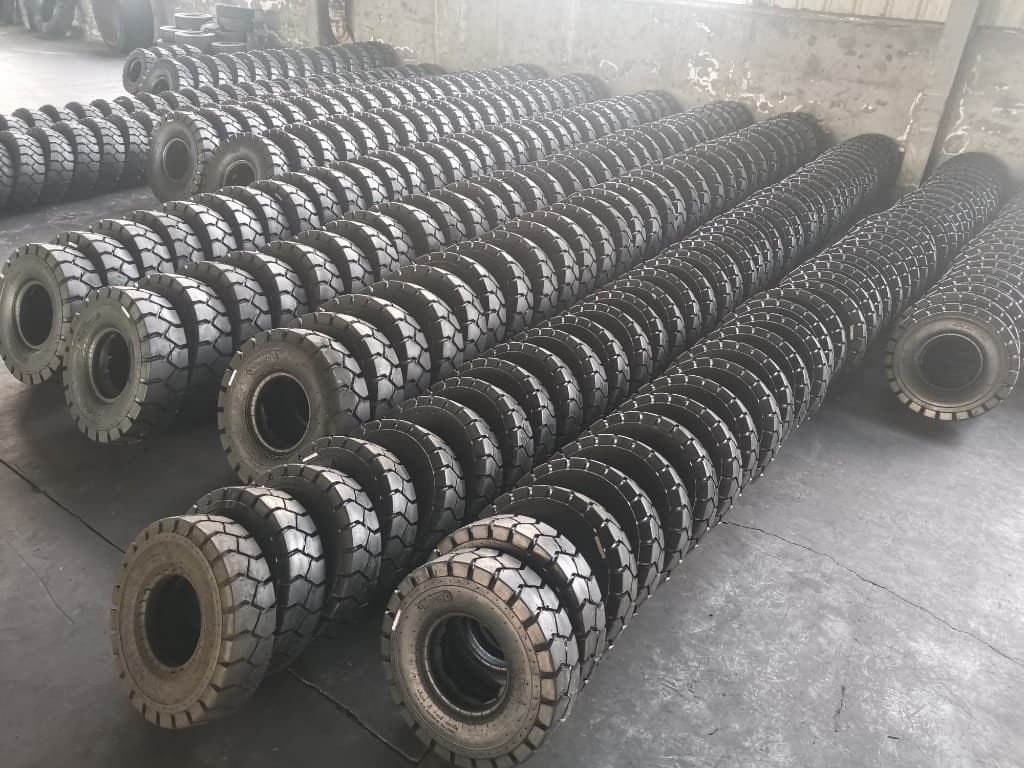 Tantor forklift tyre from India